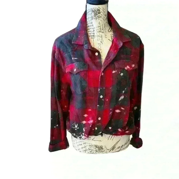 VINTAGE Plaid Button Down with Handmade Distressing ❤️💚 - Picture 6 of 6